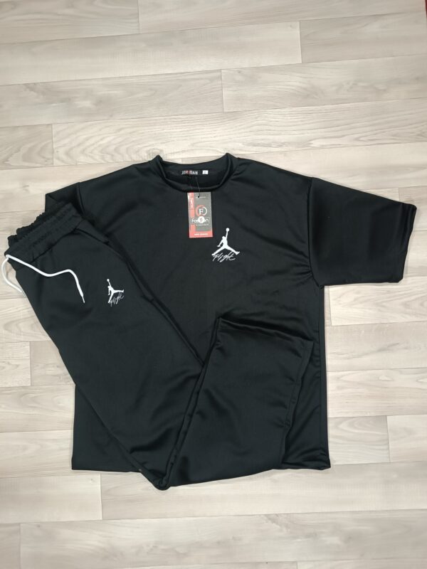 انسومبل  T-Shirt + سروال, ثوب سكوبا 💯 جودة عالية💥كما في الصورة في الواقع🔥قلب عاد خلص او التوصيل مجاني💥